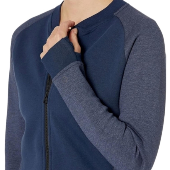 Core 10  Women's Size M  Tech Fleece  Fitted Bomber Full-Zip Jacket 2-Tone Blue - Picture 5 of 13